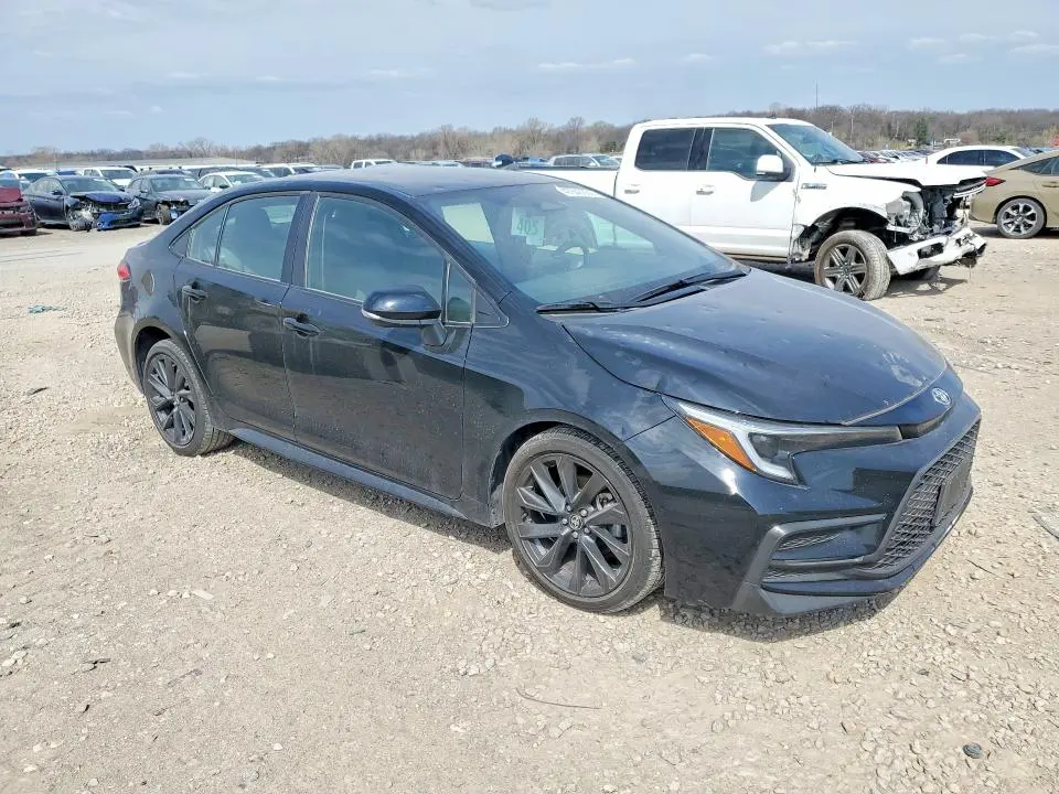 2024 TOYOTA COROLLA SE  