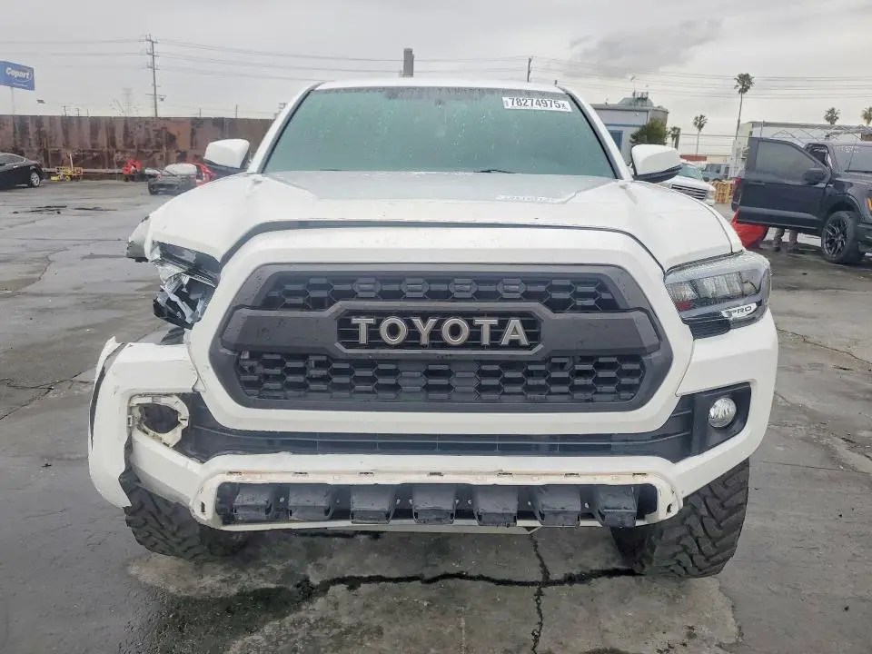 2017 TOYOTA TACOMA DOUBLE CAB  