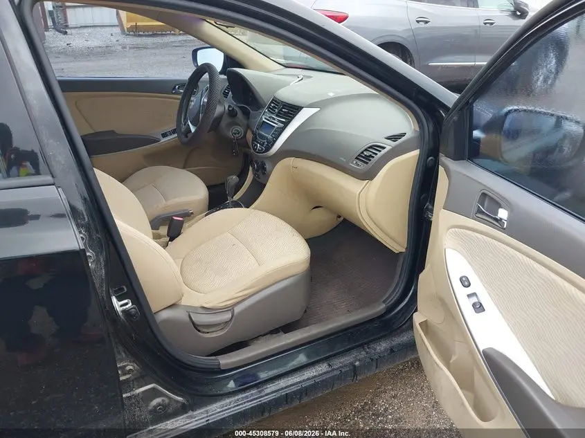 2013 HYUNDAI ACCENT GLS