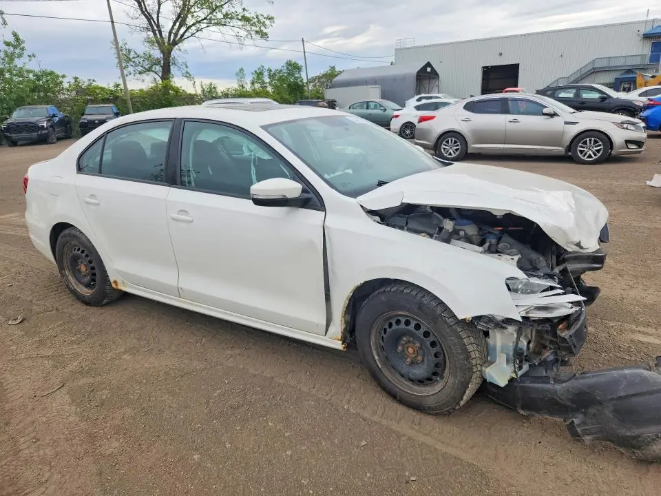 2014 VOLKSWAGEN JETTA SE  