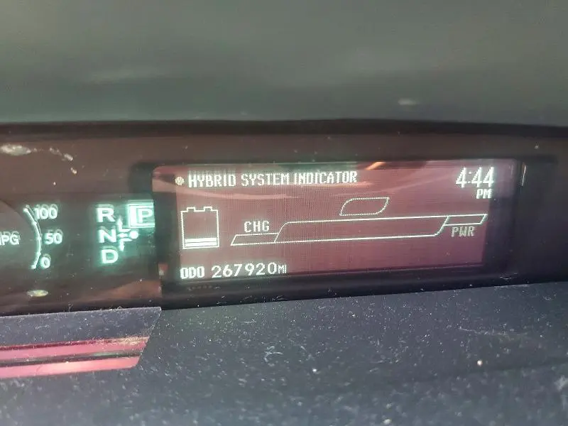 2010 TOYOTA PRIUS III  