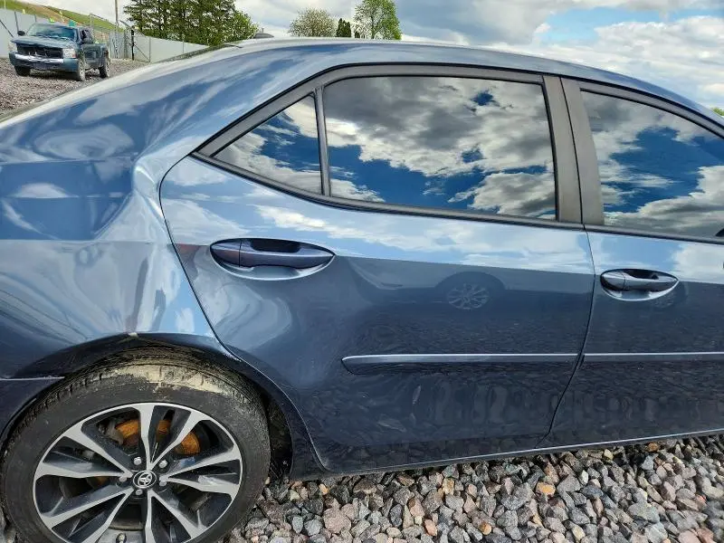 2017 TOYOTA COROLLA SE  