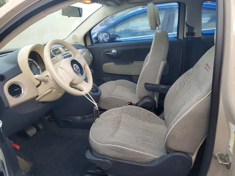 2012 FIAT 500 LOUNGE  