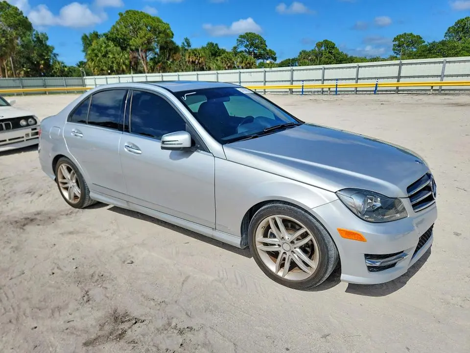 2014 MERCEDES-BENZ C 250  