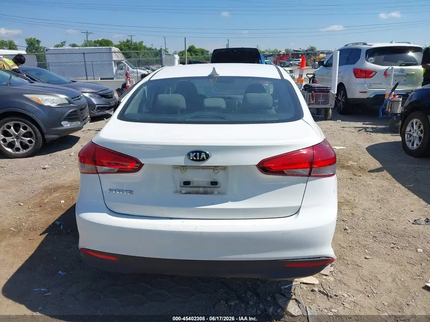 2017 KIA FORTE LX