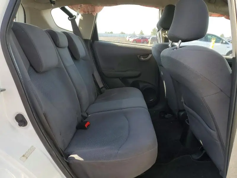 2013 HONDA FIT   