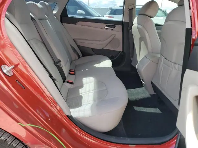 2018 HYUNDAI SONATA SE  