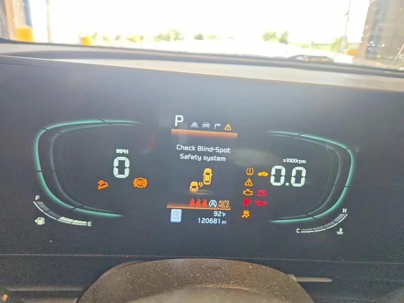 2023 KIA SPORTAGE EX  