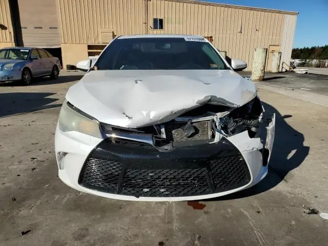 2016 TOYOTA CAMRY LE  