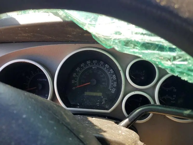 2010 TOYOTA TUNDRA CREWMAX SR5  