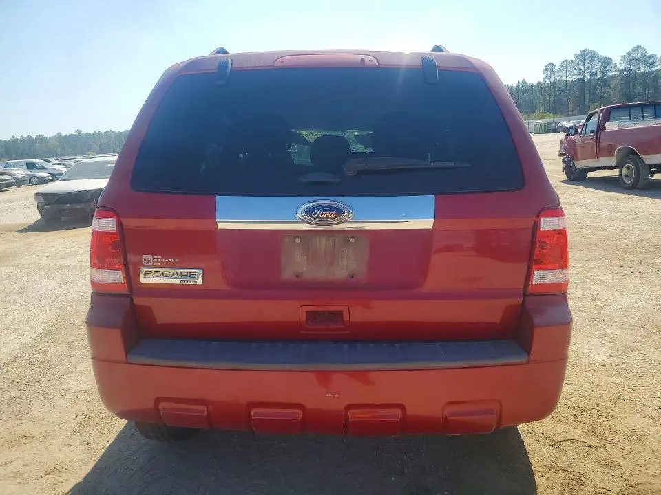 2011 FORD ESCAPE LIMITED  