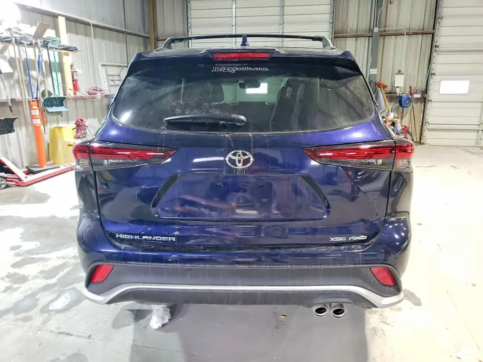 2026 TOYOTA HIGHLANDER XLE  