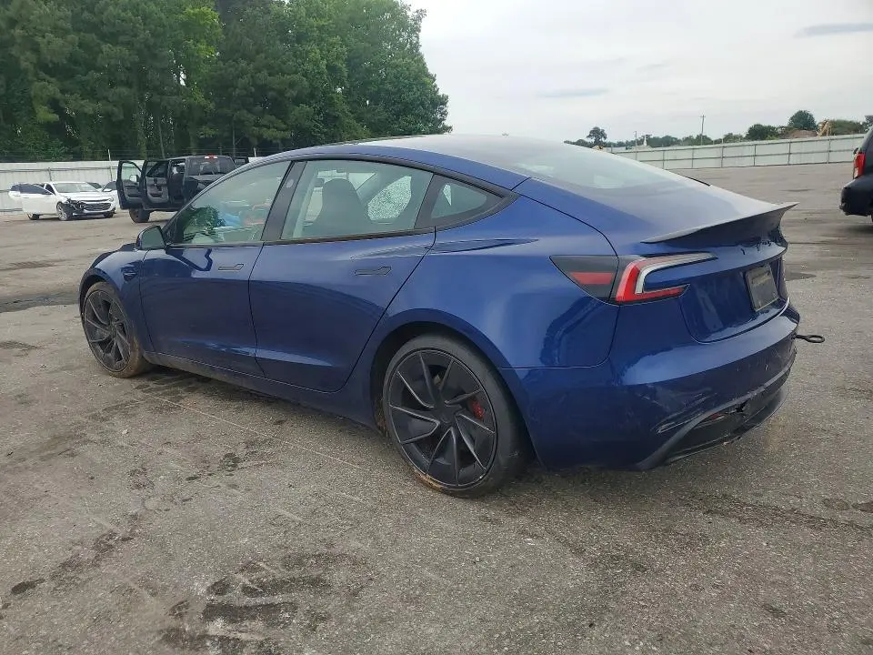 2024 TESLA MODEL 3   