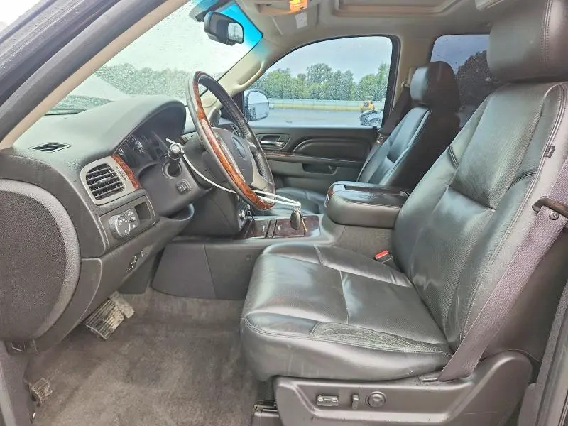 2011 GMC YUKON XL DENALI  