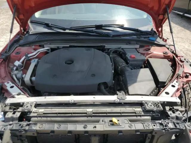 2020 VOLVO S60 T6 MOMENTUM  