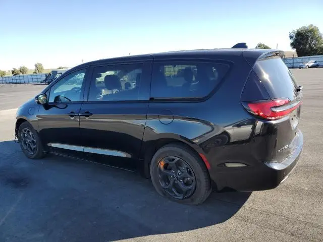 2023 CHRYSLER PACIFICA HYBRID LIMITED  