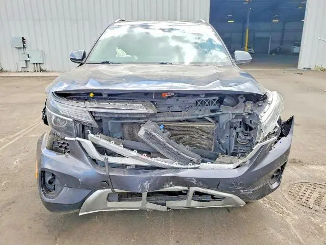 2021 KIA SELTOS S  