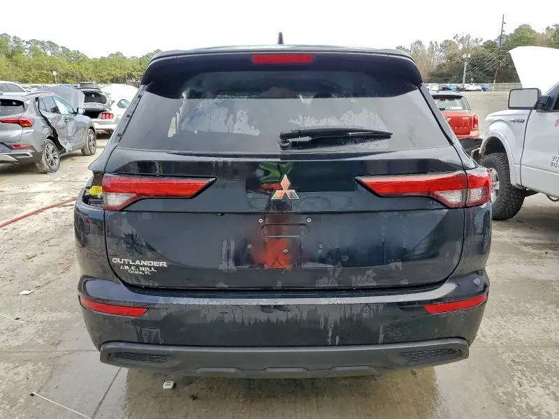 2024 MITSUBISHI OUTLANDER ES  