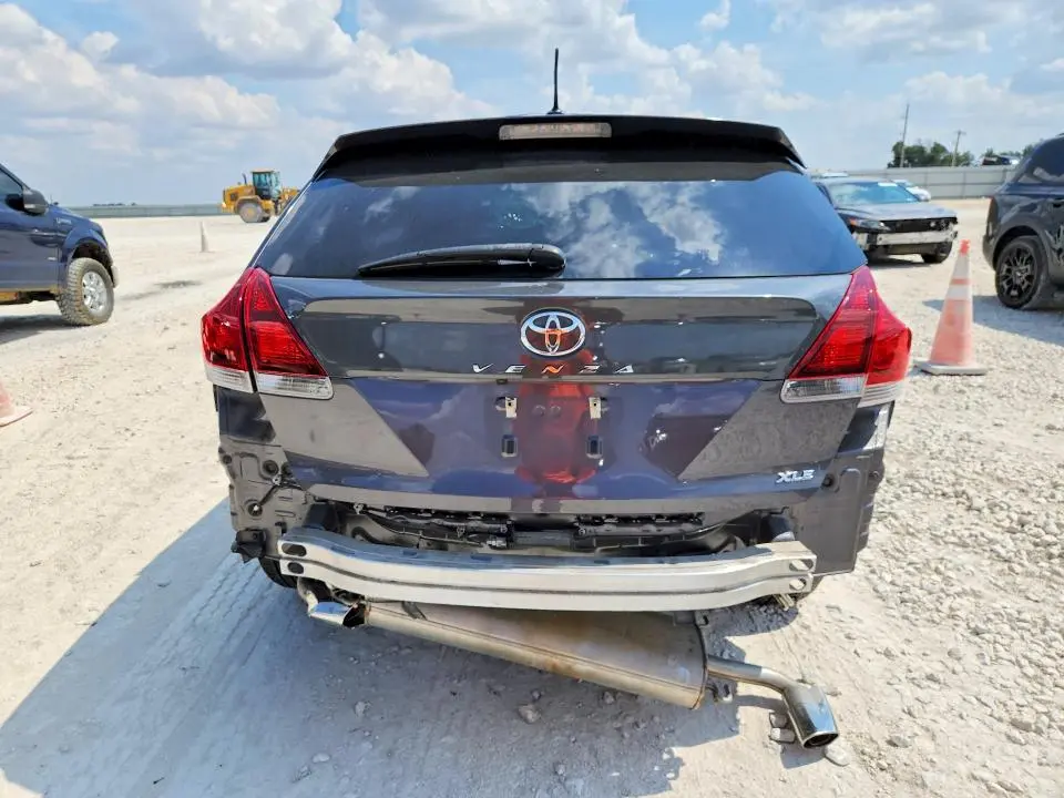 2015 TOYOTA VENZA XLE  