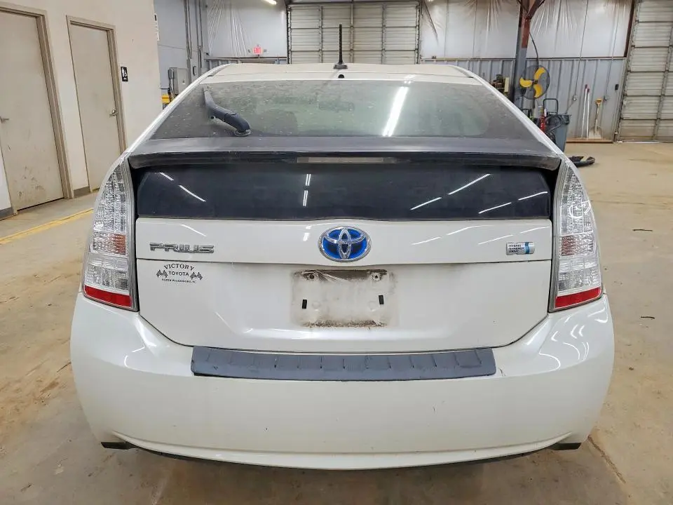 2010 TOYOTA PRIUS II  
