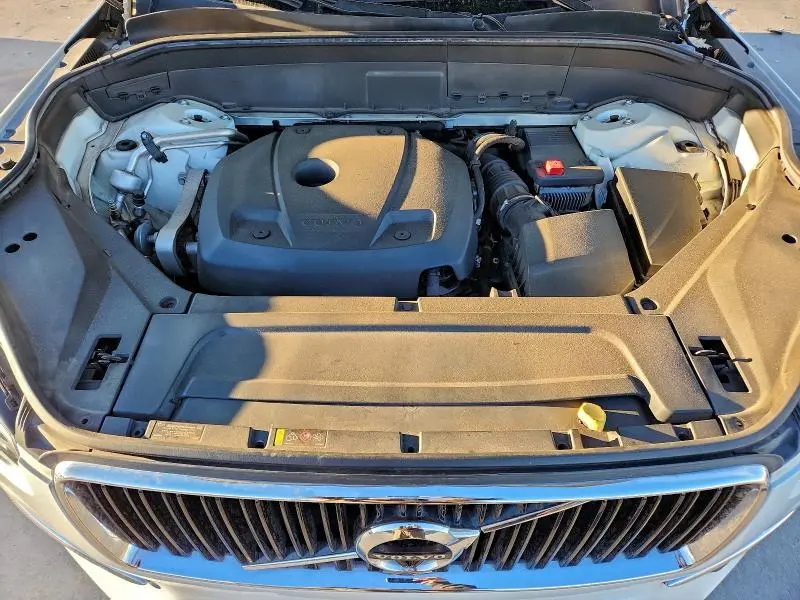 2018 VOLVO XC90 T6  