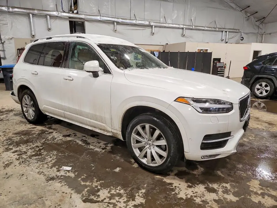 2018 VOLVO XC90 T6  