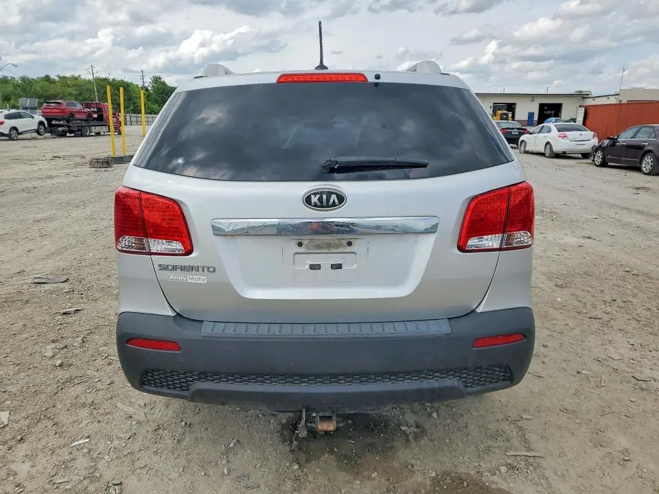 2012 KIA SORENTO LX  