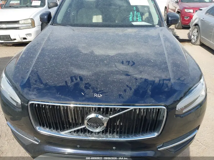 2017 VOLVO XC90 T6 MOMENTUM