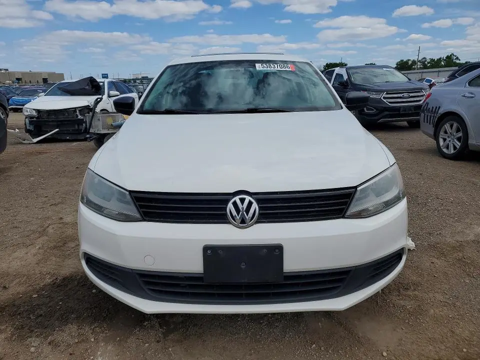 2013 VOLKSWAGEN JETTA BASE  