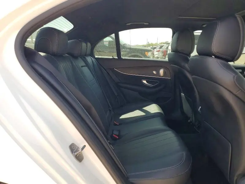 2017 MERCEDES-BENZ E 300 4MATIC  