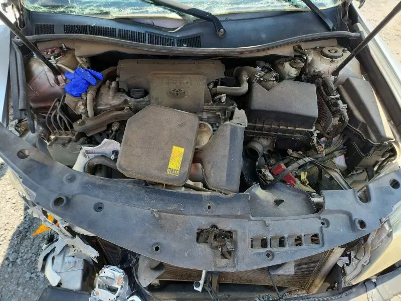 2014 TOYOTA CAMRY SE  