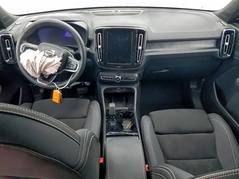 2024 VOLVO XC40 RECHARGE ULTIMATE  