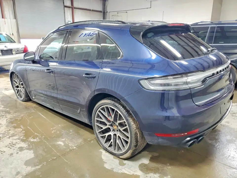 2021 PORSCHE MACAN GTS  
