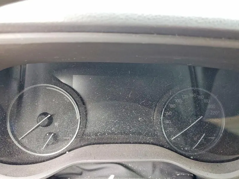 2022 TOYOTA SIENNA LE  