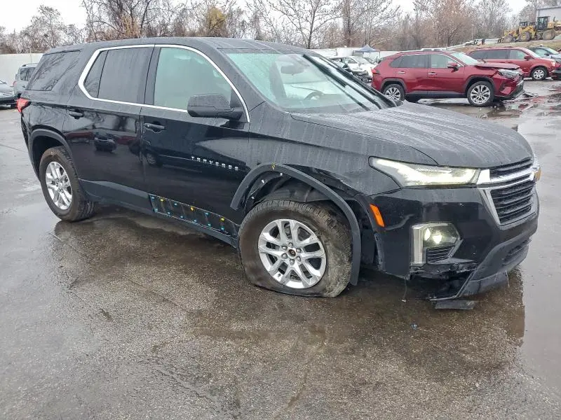 2022 CHEVROLET TRAVERSE LS  