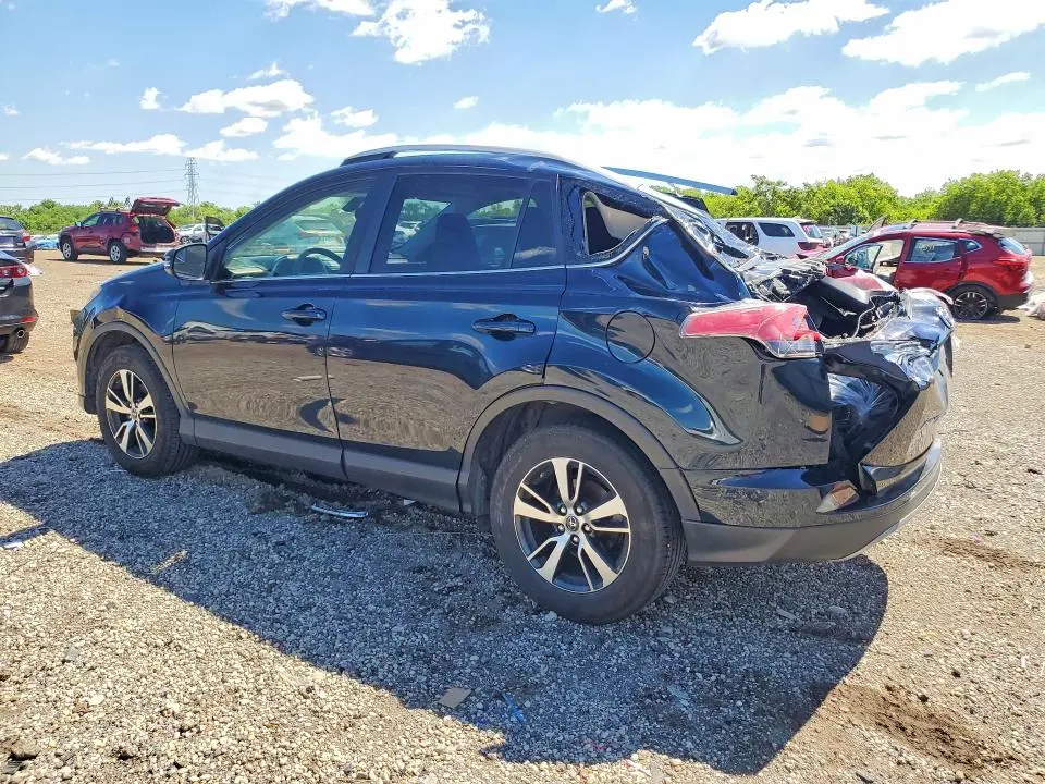 2017 TOYOTA RAV4 XLE  