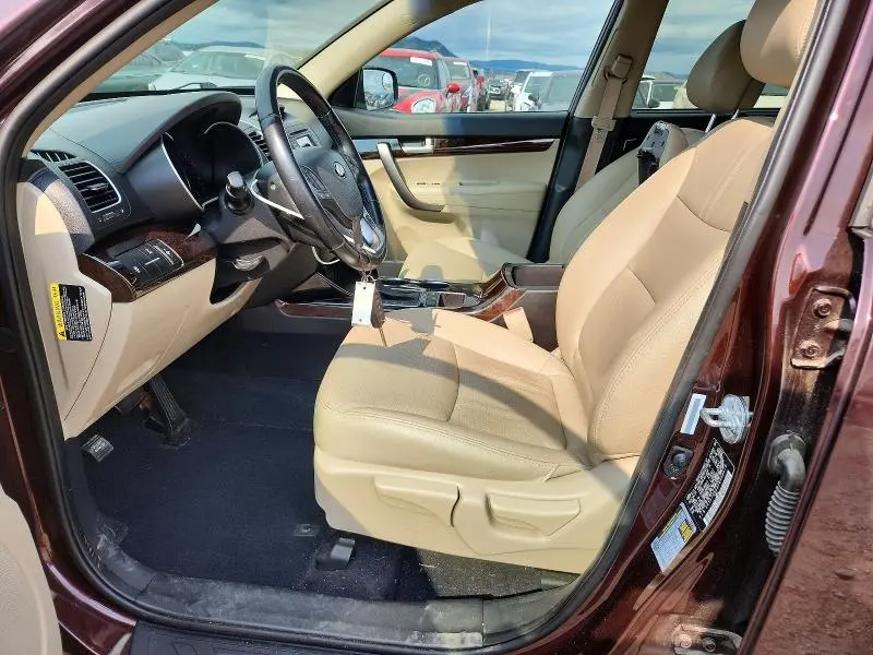 2015 KIA SORENTO LX  