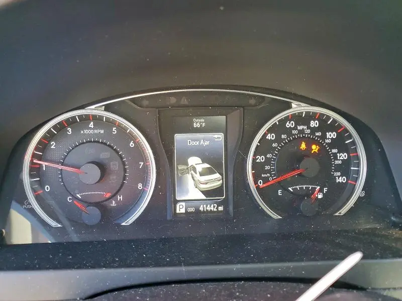 2016 TOYOTA CAMRY XSE  