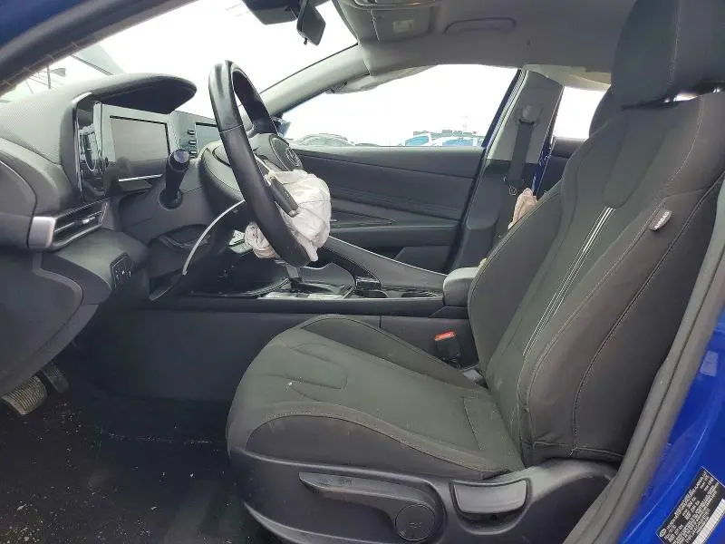 2021 HYUNDAI ELANTRA SEL  
