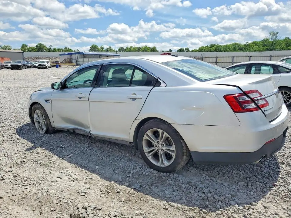 2016 FORD TAURUS SE  