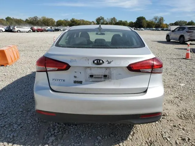 2017 KIA FORTE LX  