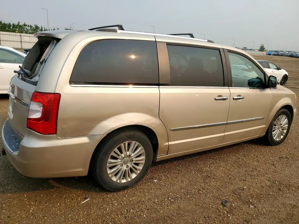 2012 CHRYSLER PACIFICA LIMITED  