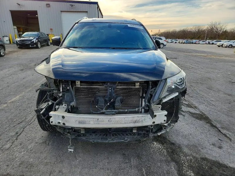 2018 NISSAN PATHFINDER SL  