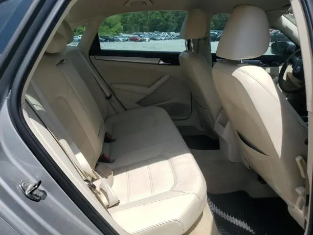2013 VOLKSWAGEN PASSAT S