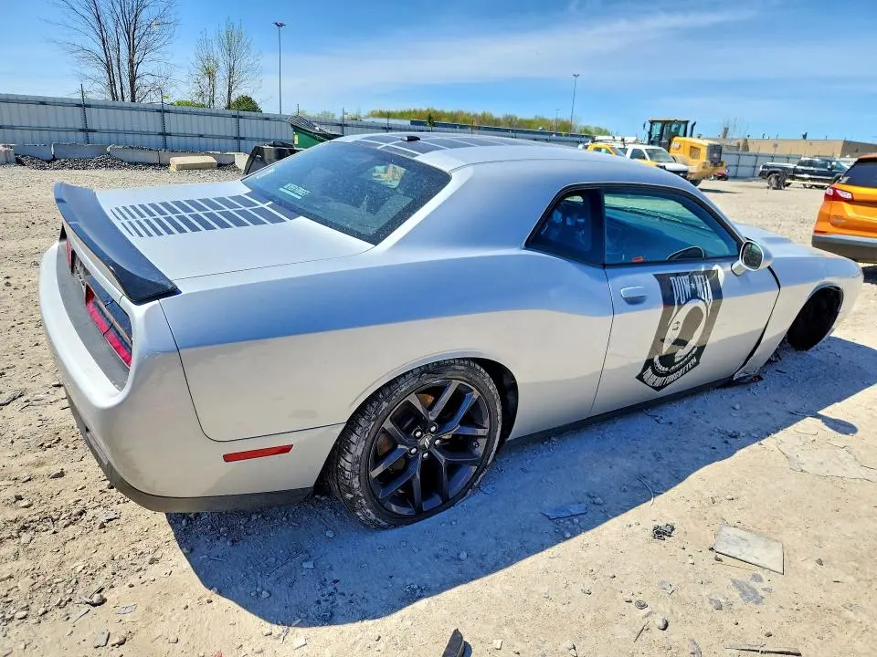 2022 DODGE CHALLENGER SXT  