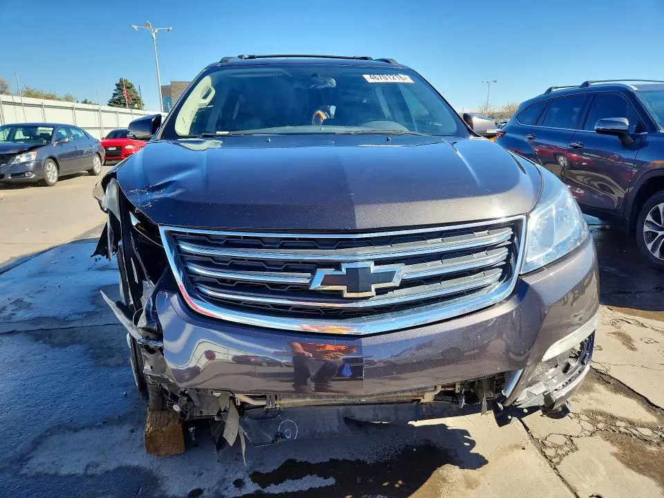 2017 CHEVROLET TRAVERSE LT  