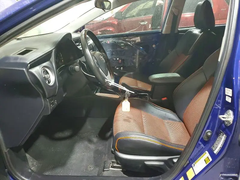 2019 TOYOTA COROLLA SE  