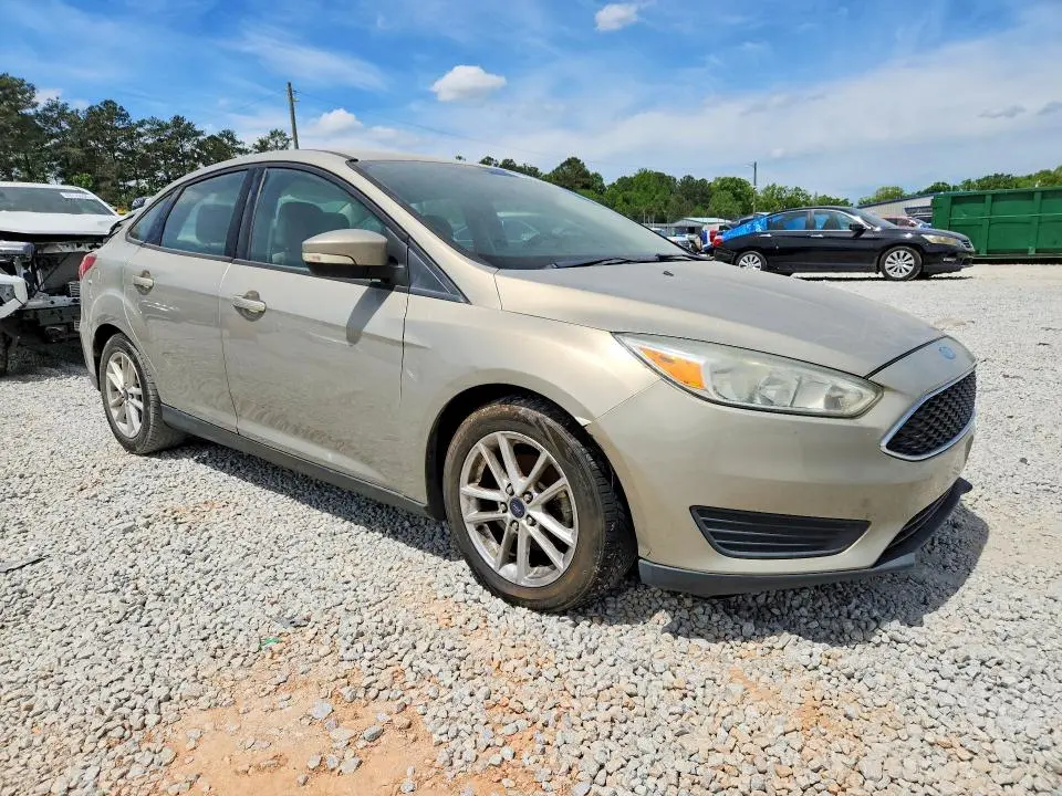 2016 FORD FOCUS SE  