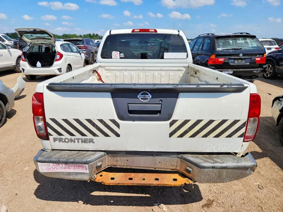 2015 NISSAN FRONTIER S  