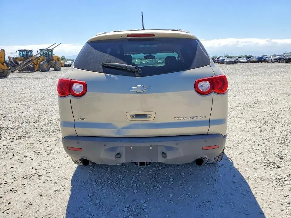 2011 CHEVROLET TRAVERSE LTZ  